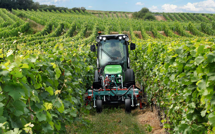 DEUTZ-FAHR-Series-5-DF-Pro_5100-DS-PRO_Stage-V_Field.jpg_1_11zon