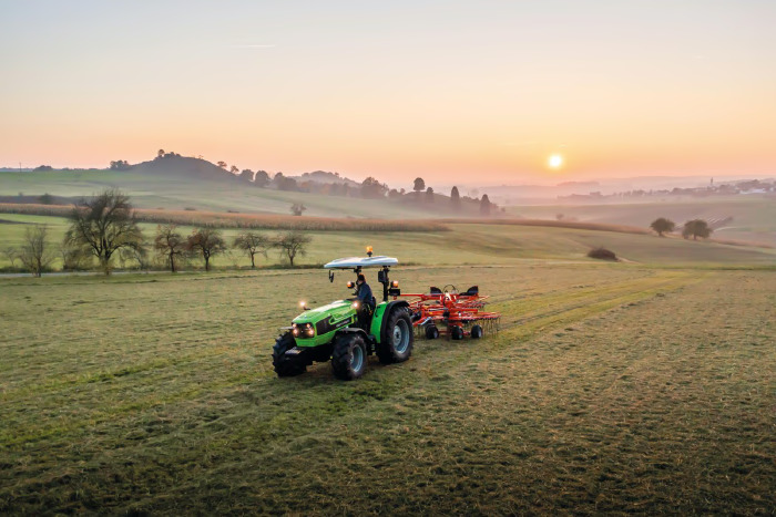 DEUTZ-FAHR_4E_4070_Stage V_Field_DJI_0204_preview.jpg_5_11zon